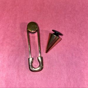 🍀5/$45🍀 Safety Pin & Spike Croc Jibbitz Bundle